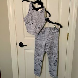 Athleta cropped workout set